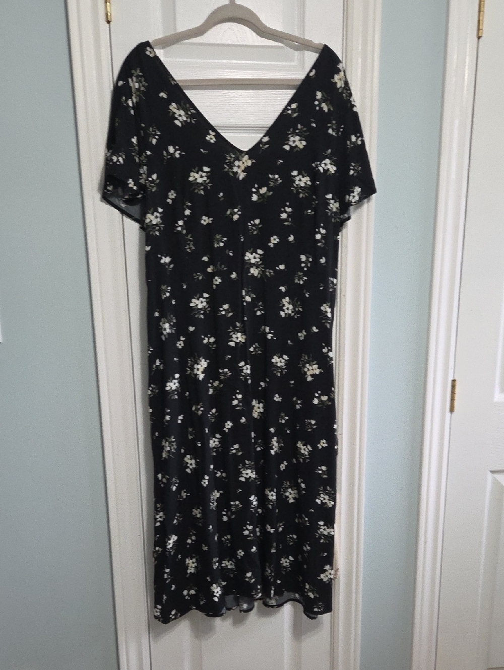 Old Navy Black Floral Midi Dress